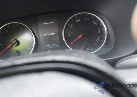 2021 Toyota Rav4 Xle z USA, uszkodzony, nr VIN 2T3P1RFV1MW207579